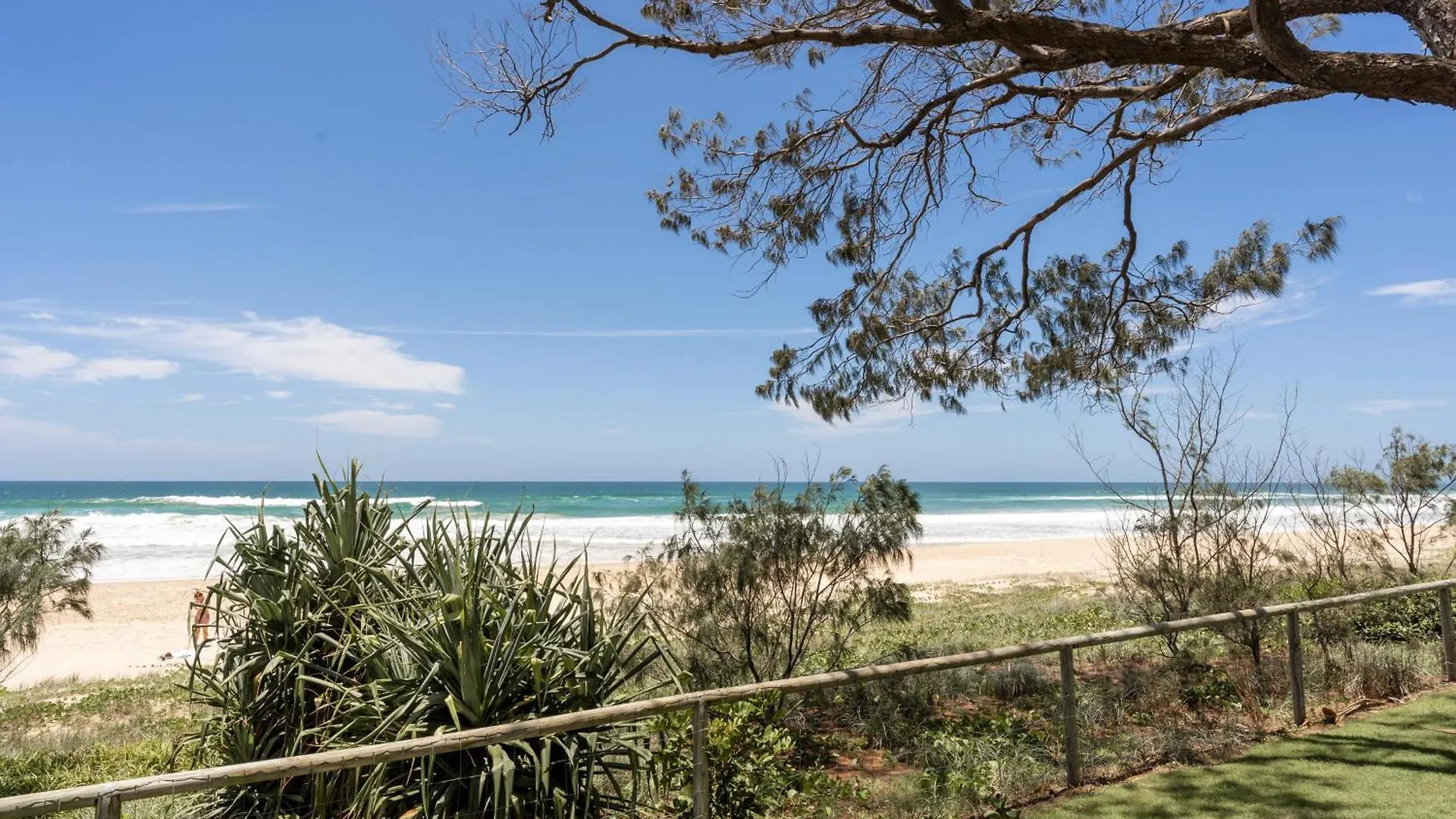 New! Beachfront Bliss 2 Bed 2 Bath Stunning Ocean Views Gold Coast 0*,  Australia