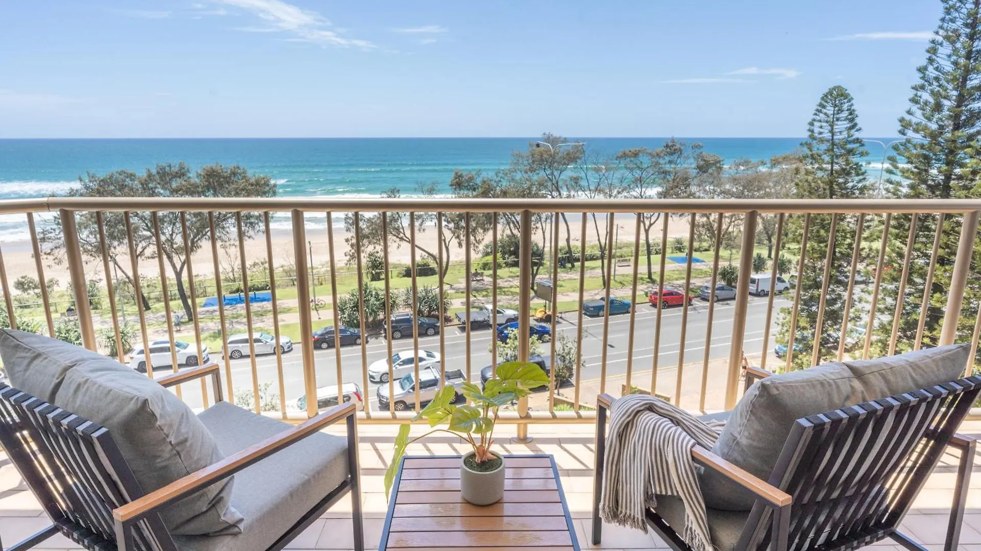 Apartment New! Beachfront Bliss 2 Bed 2 Bath Stunning Ocean Views Gold Coast