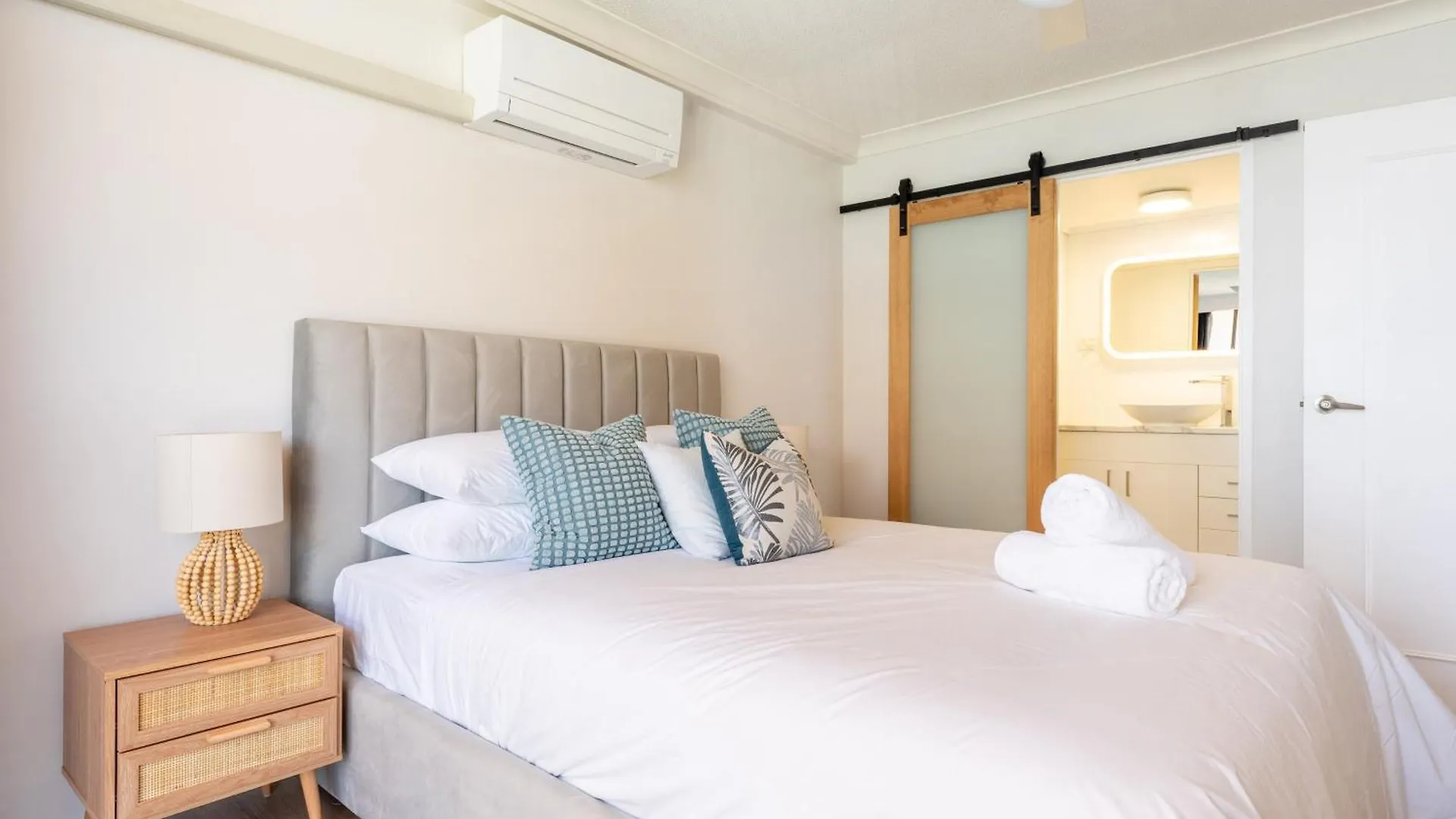 Apartment New! Beachfront Bliss 2 Bed 2 Bath Stunning Ocean Views Gold Coast Australia